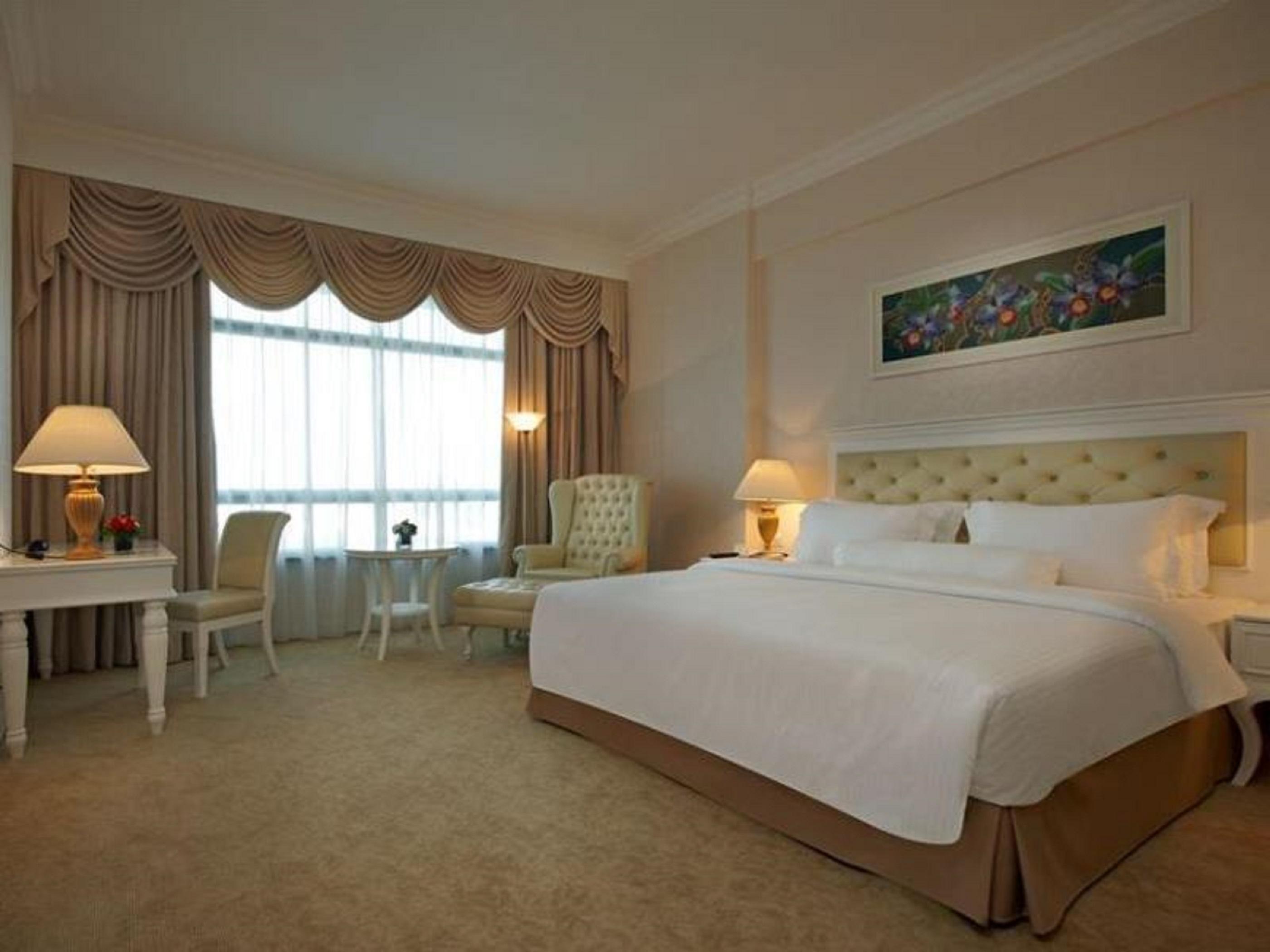 Royale Chulan Damansara Hotel Petaling Jaya Exterior photo Deluxe Room